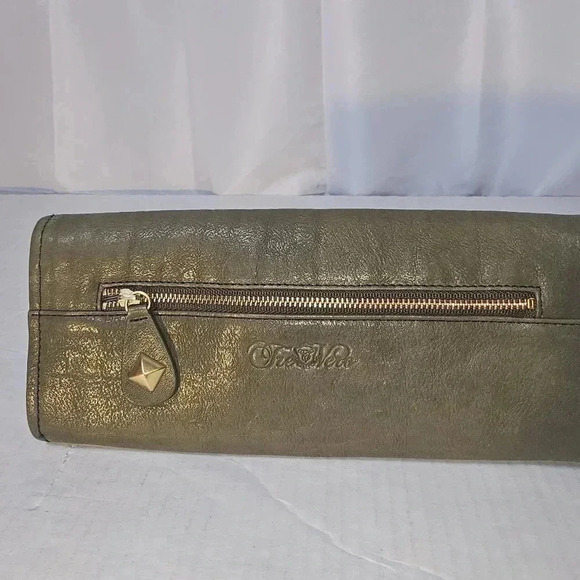 Tre‎ Vero Leather Studded Olive Green Outer Zip Pocket Clutch - Picture 7 of 9